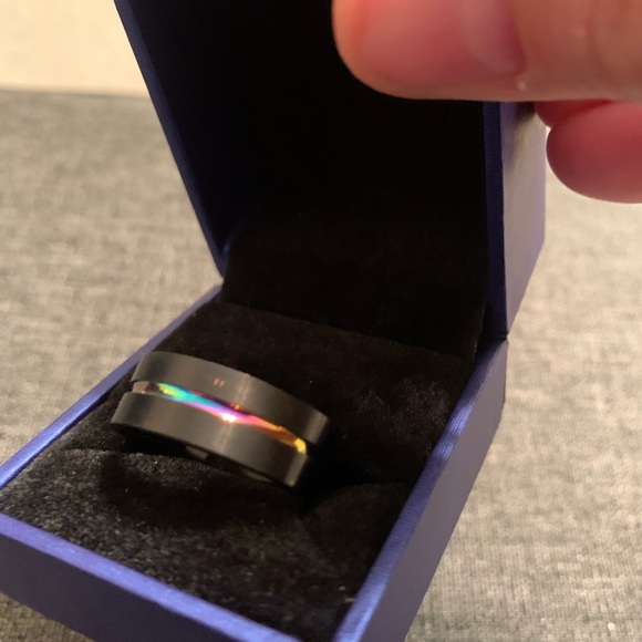 Mens wedding band rainbow - Picture 4 of 6